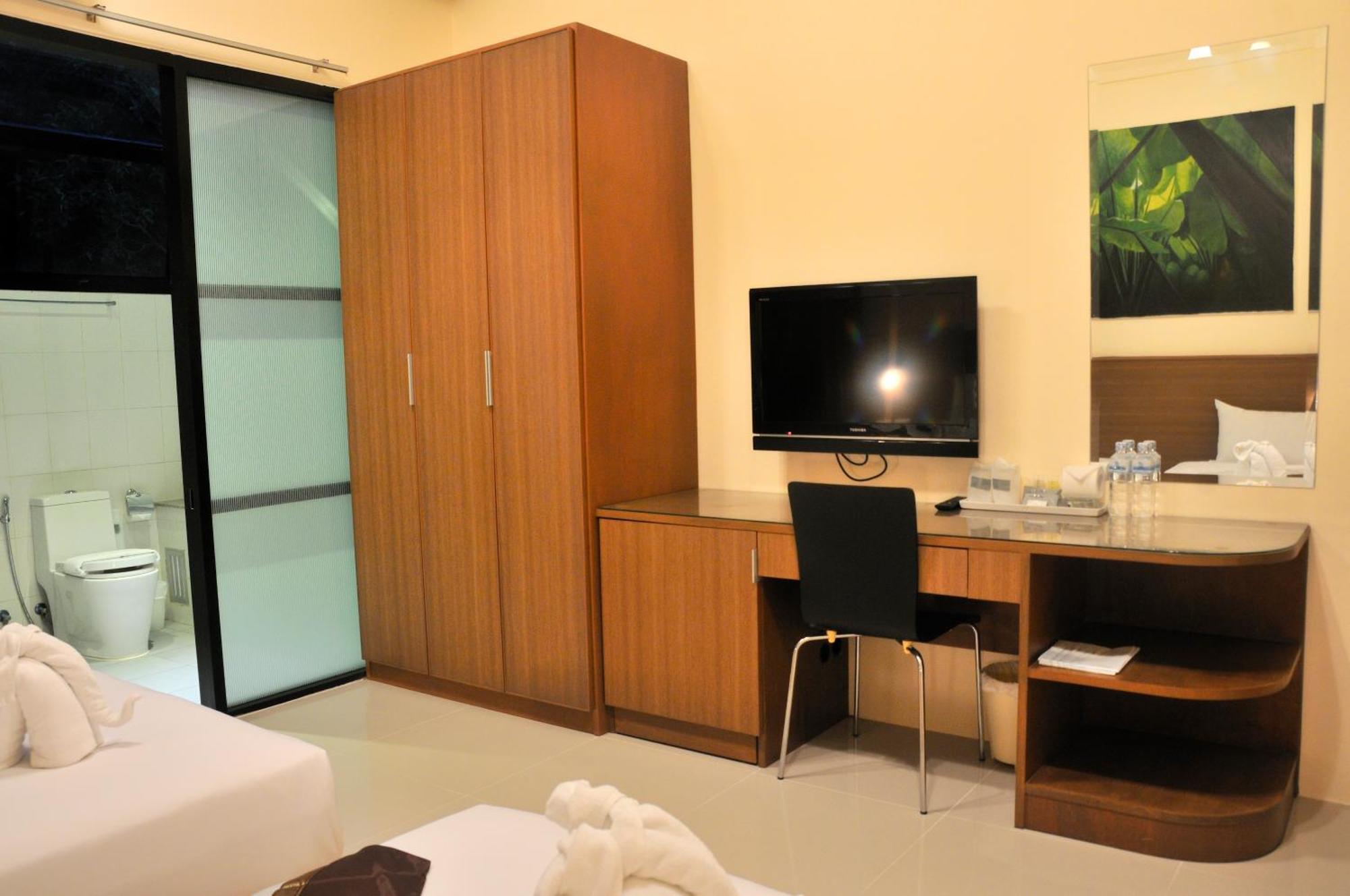 The Wave Hotel Patong Sha Phuket Exteriör bild