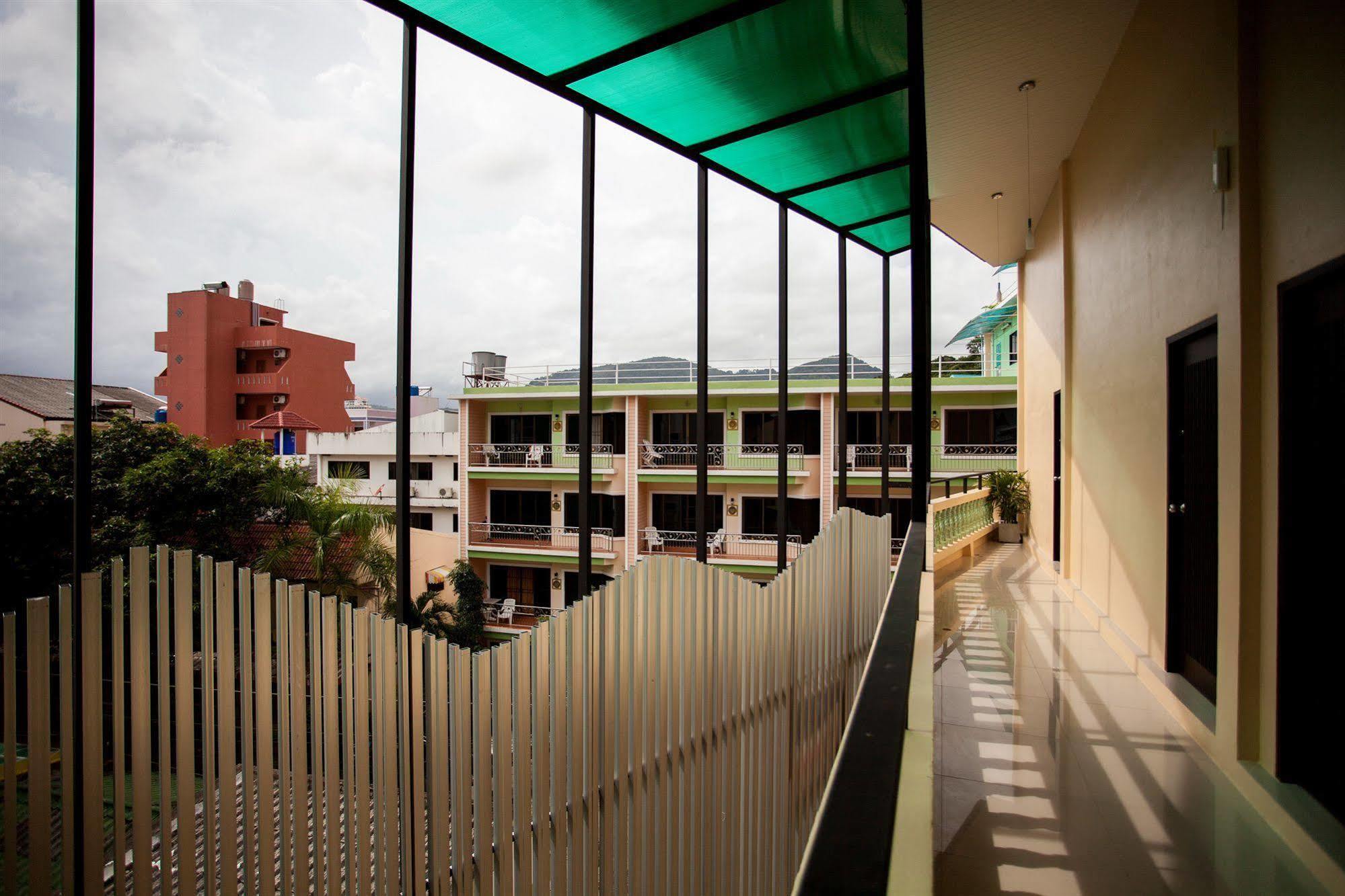 The Wave Hotel Patong Sha Phuket Exteriör bild