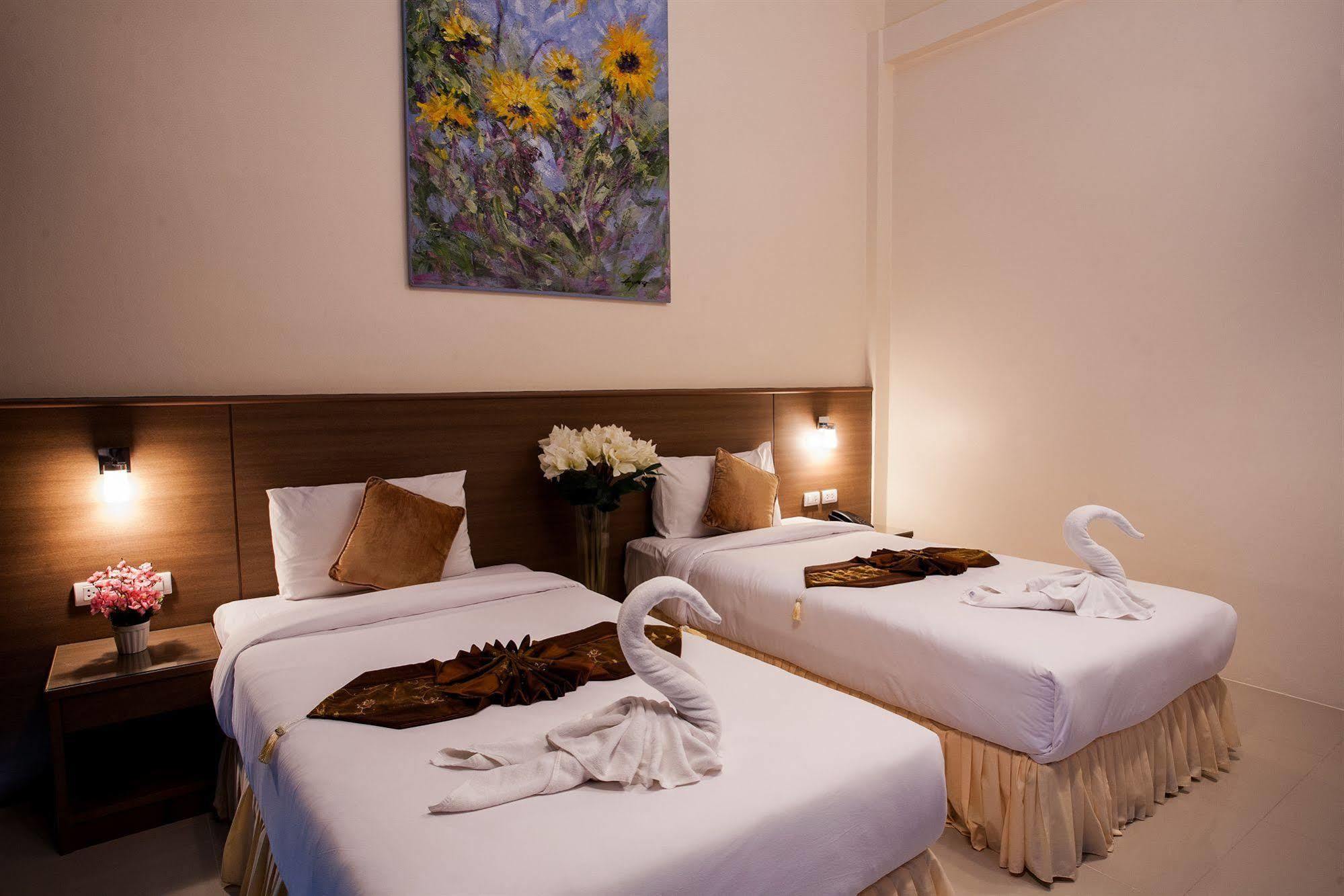 The Wave Hotel Patong Sha Phuket Exteriör bild