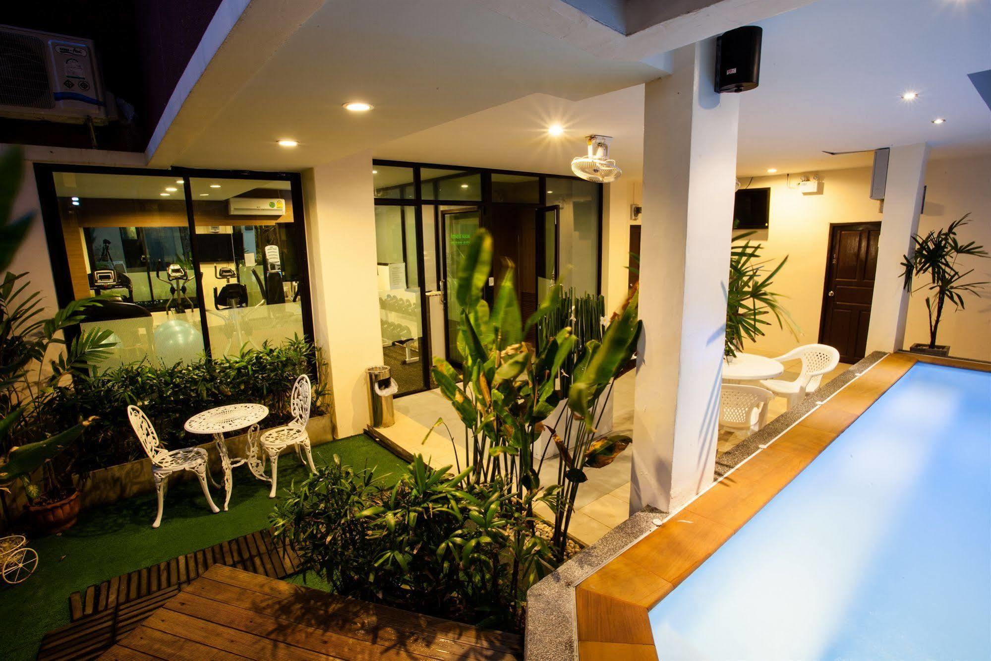 The Wave Hotel Patong Sha Phuket Exteriör bild