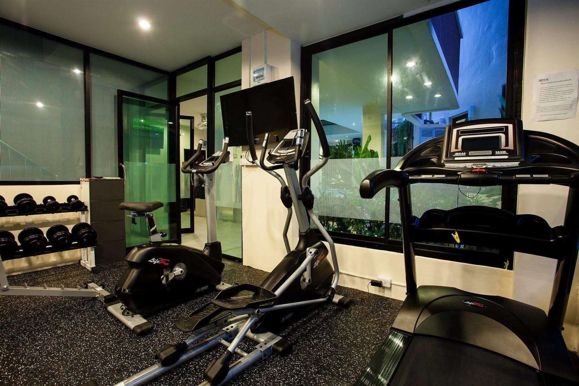The Wave Hotel Patong Sha Phuket Exteriör bild